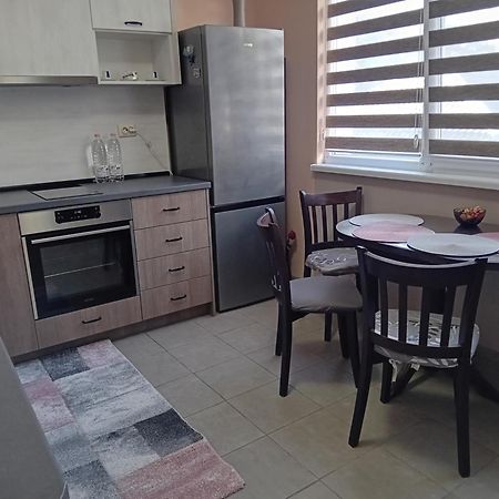 Апартамент "Рая" Dobrich Kamer foto